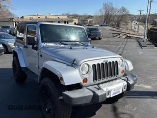 2012 Jeep Wrangler Arctic z VIN 1C4AJWBG2CL229572, wystawiony jako Copart lot #48719465 z przebiegiem 82 619 mil mil oraz Czysty tytuł • Clean title. Historia ofert i sprzedaży dostępna na DreamBid. Obrazek 1.