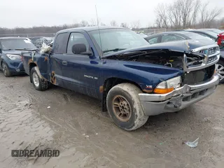 2000 Dodge Dakota with VIN 1B7GL22X8YS553040, listed as a IAAI auction lot 41186125 with 88,127 mi miles. Bid and sale history available at carsss.com. Image 1.