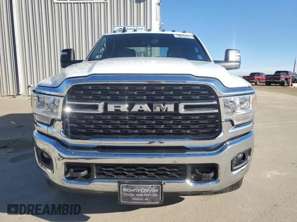 2024 Ram 3500 Big Horn with VIN 3C63RRHL6RG149485, listed as a Copart auction lot 52164295 with 13,802 mi miles and Clean Title. Bid and sale history available at carsss.com. Image 5.