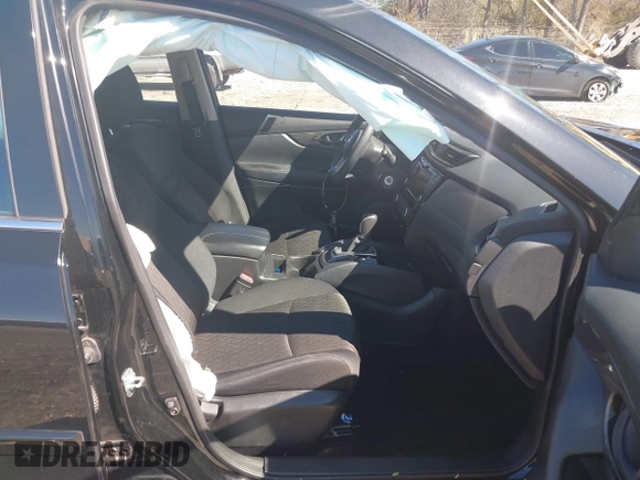 2019 Nissan Rogue SL with VIN 5N1AT2MV4KC785326, listed as a IAAI auction lot 41606457 with 73,209 mi miles and . Bid and sale history available at carsss.com. Image 5.