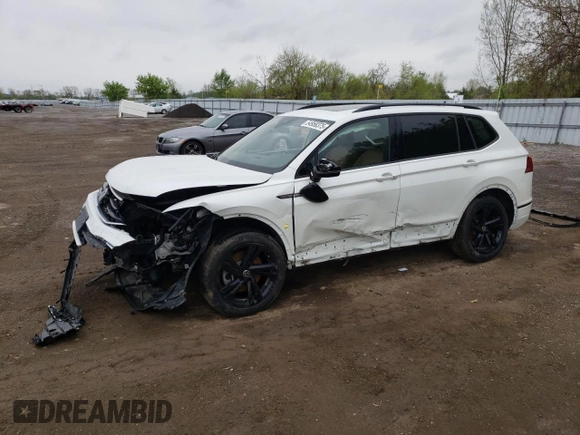 2024 Volkswagen Tiguan SE R-Line Black with VIN 3VV8B7AX5RM106702, listed as a Copart auction lot 54958375 with 47,099 mi miles and Salvage title. Bid and sale history available at DreamBid. Image 1.