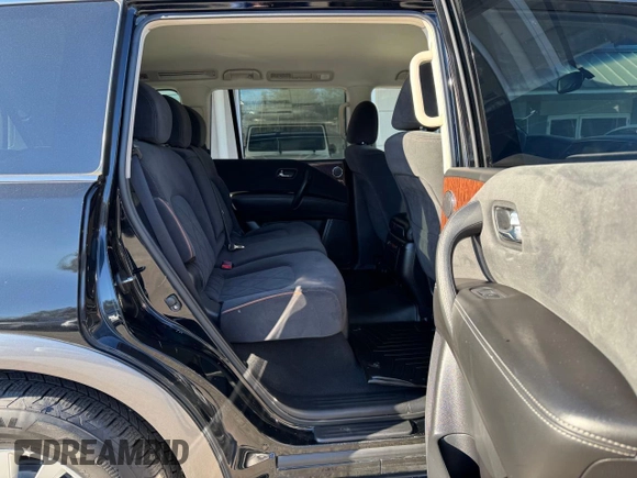 2017 Nissan Armada SV z VIN JN8AY2NC1H9504189, wystawiony jako Copart lot #58663705 z przebiegiem 203 864 mil mil oraz Czysty tytuł • Clean title. Historia ofert i sprzedaży dostępna na DreamBid. Obrazek 6.