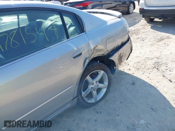 2005 Nissan Altima SE with VIN 1N4BL11E55C113650, listed as a IAAI auction lot 41781549 with 41,858 mi miles. Bid and sale history available at carsss.com. Image 6.