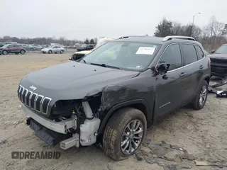 2019 Jeep Cherokee Latitude Plus with VIN 1C4PJMLB4KD323124, listed as a IAAI auction lot 41782873 with 81,929 mi miles and . Bid and sale history available at carsss.com. Image 18.