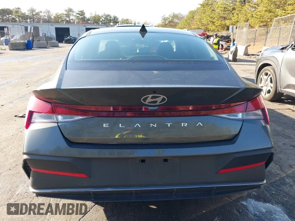 2024 Hyundai Elantra SE with VIN KMHLL4DG6RU689238, listed as a IAAI auction lot 41100513 with 21,566 mi miles and . Bid and sale history available at DreamBid. Image 16.
