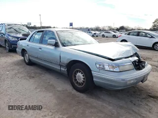 1996 Mercury Grand Marquis LS z VIN 2MELM75W9TX687572, wystawiony jako Copart lot #88784795 z przebiegiem 183 789 mil mil oraz Szkoda całkowita • Salvage title. Historia ofert i sprzedaży dostępna na DreamBid. Obrazek 4.