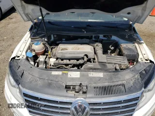 2015 Volkswagen CC R-Line with VIN WVWBP7AN9FE820483, listed as a Copart auction lot 61194153 with 111,077 mi miles. Bid and sale history available at carsss.com. Image 11.