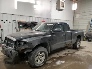 2006 Dodge Dakota SLT with VIN 1D7HW42NX6S516046, listed as a Copart auction lot 45693175 with 151,044 mi miles and Salvage Title. Bid and sale history available at carsss.com. Image 1.