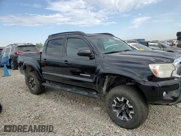 2014 Toyota Tacoma with VIN 3TMLU4EN8EM145918, listed as a Copart auction lot 60435105 with 121,046 mi miles and Salvage title. Bid and sale history available at DreamBid. Image 13.