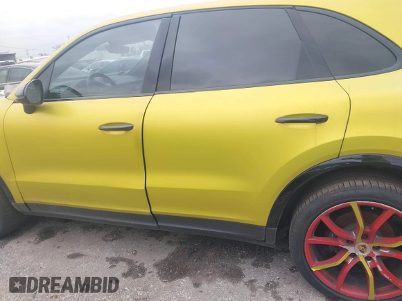 2020 Porsche Cayenne z VIN WP1AA2AY5LDA03828, wystawiony jako IAAI lot #41304951 z przebiegiem Nie podano mil oraz . Historia ofert i sprzedaży dostępna na DreamBid. Obrazek 13.