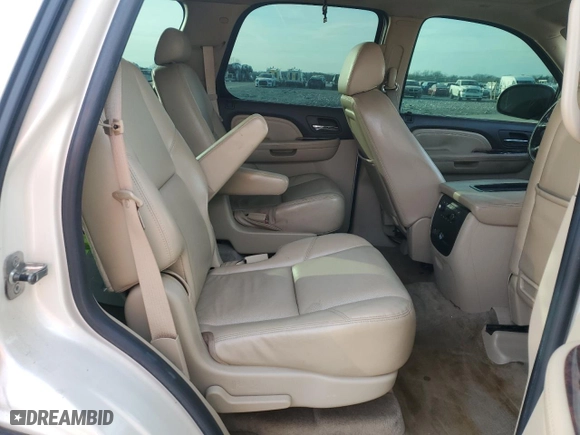 2009 GMC Yukon Denali with VIN 1GKFK03269R235985, listed as a Copart auction lot 85494384 with 254,634 mi miles and Salvage Title. Bid and sale history available at carsss.com. Image 11.