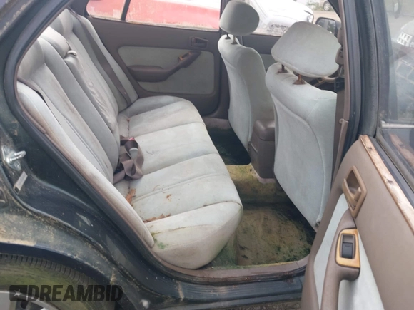 1993 Toyota Camry LE z VIN 4T1SK12E6PU248270, wystawiony jako IAAI lot #42160426 z przebiegiem 225 221 mil mil oraz . Historia ofert i sprzedaży dostępna na DreamBid. Obrazek 8.