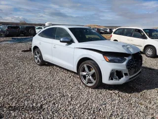 2021 Audi SQ5 Sportback Premium with VIN WA114AFY7M2081188, listed as a Copart auction lot 45051835 with 26,879 mi miles and Salvage Title. Bid and sale history available at DreamBid. Image 4.