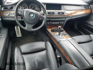 2013 BMW 7 Series 750i xDrive с VIN WBAYB6C55DD223914, выставлен на аукционе Copart как лот 81825144 с пробегом 81 818 миль миль и Списание • Salvage title. История ставок и продаж доступна на DreamBid. Изображение 8.