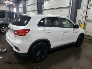 2018 Mitsubishi Outlander ES z VIN JA4AP3AUXJU016309, wystawiony jako Copart lot #58558895 z przebiegiem 68 421 mil mil oraz Szkoda całkowita • Salvage title. Historia ofert i sprzedaży dostępna na DreamBid. Obrazek 3.