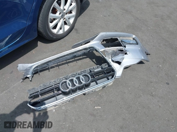 2015 Audi A5 Premium Plus z VIN WAUMFAFH6FN006946, wystawiony jako IAAI lot #42188356 z przebiegiem 147 402 mil mil oraz . Historia ofert i sprzedaży dostępna na DreamBid. Obrazek 12.