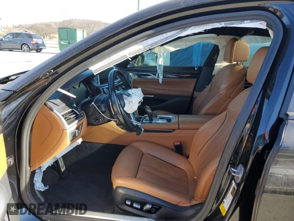2018 BMW 7 Series 750i with VIN WBA7F0C55JGM23635, listed as a Copart auction lot 83718114 with 0 mi miles and Salvage Title. Bid and sale history available at carsss.com. Image 7.