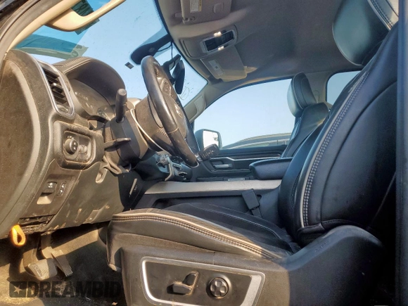 2020 Ram 1500 Laramie z VIN 1C6RREDT7LN306139, wystawiony jako Copart lot #62704995 z przebiegiem 118 657 mil mil oraz Szkoda całkowita • Salvage title. Historia ofert i sprzedaży dostępna na DreamBid. Obrazek 7.