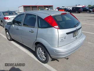 2006 Ford Focus S z VIN 1FAHP37N46W190690, wystawiony jako IAAI lot #42104962 z przebiegiem 159 875 mil mil oraz . Historia ofert i sprzedaży dostępna na DreamBid. Obrazek 3.