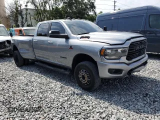 2021 Ram 3500 Big Horn z VIN 3C63RRHLXMG537120, wystawiony jako Copart lot #57957285 z przebiegiem 257 336 mil mil oraz Czysty tytuł • Clean title. Historia ofert i sprzedaży dostępna na DreamBid. Obrazek 1.