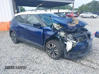 2020 Nissan Kicks SV z VIN 3N1CP5CV1LL499995, wystawiony jako IAAI lot #42292065 z przebiegiem 43 675 mil mil oraz . Historia ofert i sprzedaży dostępna na DreamBid. Obrazek 1.