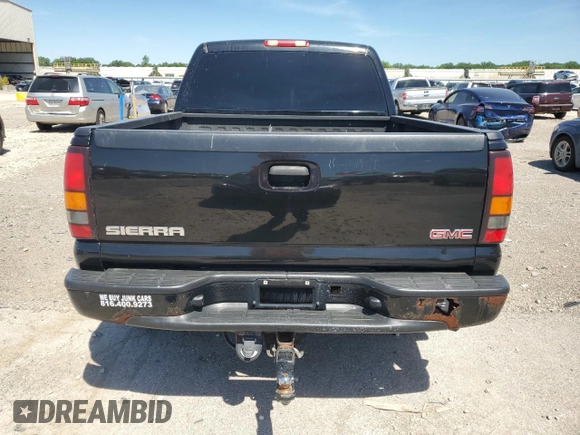 2005 GMC Sierra Denali z VIN 2GTEK63NX51254997, wystawiony jako Copart lot #58178244 z przebiegiem 180 531 mil mil oraz Szkody całkowita. Historia ofert i sprzedaży dostępna na DreamBid. Obrazek 6.