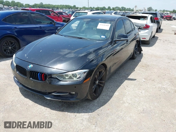 2015 BMW 3 Series 328i с VIN WBA3A5G5XFNS85209, выставлен на аукционе IAAI как лот 42428368 с пробегом 171 557 миль миль и . История ставок и продаж доступна на DreamBid. Изображение 2.