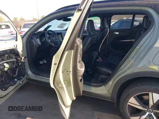 2021 Volvo XC40 with VIN YV4ED3UR3M2547274, listed as a IAAI auction lot 42328137 with 28,585 mi miles and . Bid and sale history available at DreamBid. Image 8.