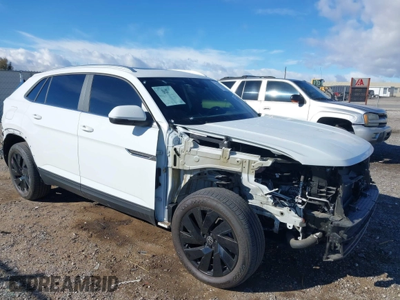 2024 Volkswagen Atlas SE with VIN 1V2KE2CA8RC231006, listed as a IAAI auction lot 41741151 with 15,291 mi miles and . Bid and sale history available at DreamBid. Image 1.