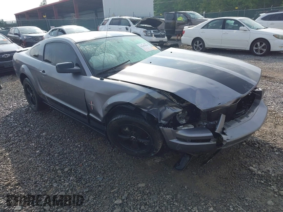 2007 Ford Mustang Deluxe with VIN 1ZVFT80N375332942, listed as a IAAI auction lot 42247026 with 91,352 mi miles and . Bid and sale history available at DreamBid. Image 1.