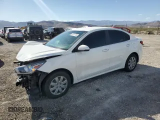 2022 Kia Rio LX with VIN 3KPA24AD5NE463323, listed as a Copart auction lot 52360084 with 17,581 mi miles and Salvage Title. Bid and sale history available at carsss.com. Image 1.