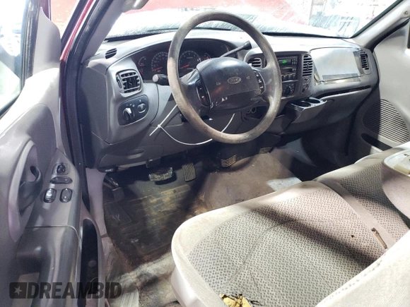 2000 Ford F-150 XL with VIN 1FTZX1720YKB22051, listed as a Copart auction lot 88255005 with 243,759 mi miles and Salvage Title. Bid and sale history available at carsss.com. Image 8.