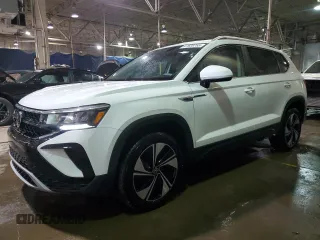 2024 Volkswagen Taos SE z VIN 3VVVX7B26RM118199, wystawiony jako Copart lot #47628755 z przebiegiem 4 875 mil mil oraz Szkoda całkowita • Salvage title. Historia ofert i sprzedaży dostępna na DreamBid. Obrazek 1.