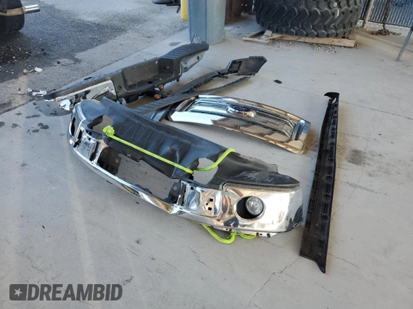 2014 Ford F-150 XL with VIN 1FTFX1EF9EFB27276, listed as a Copart auction lot 60633735 with 131,693 mi miles and Salvage title. Bid and sale history available at DreamBid. Image 12.
