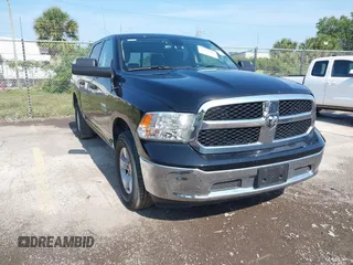 2023 Ram 1500 SLT z VIN 1C6RR7LG0PS518968, wystawiony jako IAAI lot #42234397 z przebiegiem 57 546 mil mil oraz . Historia ofert i sprzedaży dostępna na DreamBid. Obrazek 1.