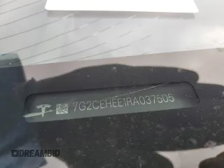 2024 Tesla Cybertruck Cyberbeast z VIN 7G2CEHEE1RA037505, wystawiony jako Copart lot #48383485 z przebiegiem Nie podano mil oraz Szkody całkowita. Historia ofert i sprzedaży dostępna na DreamBid. Obrazek 13.