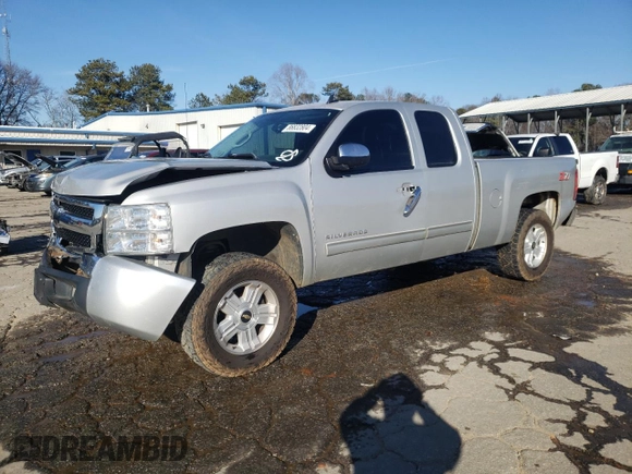 2010 Chevrolet Silverado 1500 LT with VIN 1GCSCSE01AZ116017, listed as a Copart auction lot 86832804 with 168,782 mi miles and Salvage Title. Bid and sale history available at DreamBid. Image 1.