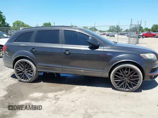 2013 Audi Q7 3.0T S line Prestige with VIN WA1DGAFE5DD009176, listed as a IAAI auction lot 42048689 with 176,035 mi miles. Bid and sale history available at carsss.com. Image 13.