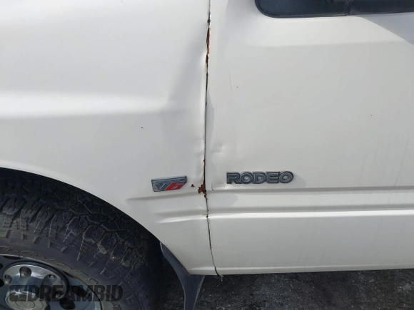 1995 Isuzu Rodeo LS with VIN 4S2CG58V1S4347343, listed as a IAAI auction lot 42584855 with 247,889 mi miles and . Bid and sale history available at DreamBid. Image 6.