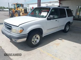2000 Ford Explorer XLT with VIN 1FMZU63E8YZA21820, listed as a IAAI auction lot 42619468 with 207,542 mi miles and . Bid and sale history available at DreamBid. Image 2.
