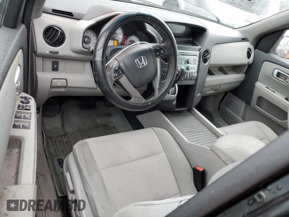 2011 Honda Pilot EX with VIN 5FNYF4H44BB058469, listed as a Copart auction lot 49931065 with 218,131 mi miles and Clean Title. Bid and sale history available at DreamBid. Image 8.