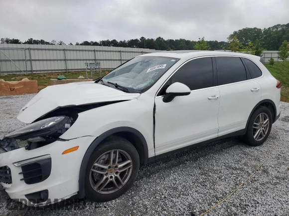2016 Porsche Cayenne z VIN WP1AA2A25GLA10575, wystawiony jako Copart lot #56941595 z przebiegiem Nie podano mil oraz Szkoda całkowita • Salvage title. Historia ofert i sprzedaży dostępna na DreamBid. Obrazek 1.