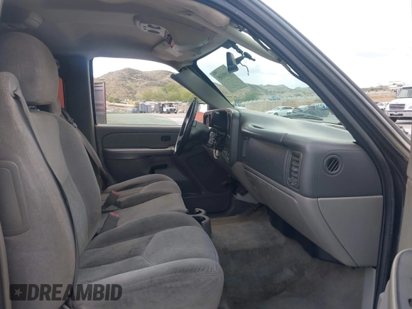 2006 Chevrolet Suburban LS w/1WT with VIN 1GNEC16Z26J103651, listed as a IAAI auction lot 41959305 with 1 mi miles. Bid and sale history available at carsss.com. Image 5.