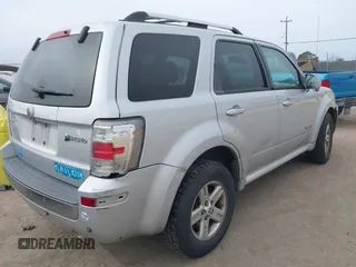 2008 Mercury Mariner with VIN 4M2CU39H58KJ39854, listed as a IAAI auction lot 41567810 with 267,329 mi miles and . Bid and sale history available at DreamBid. Image 4.