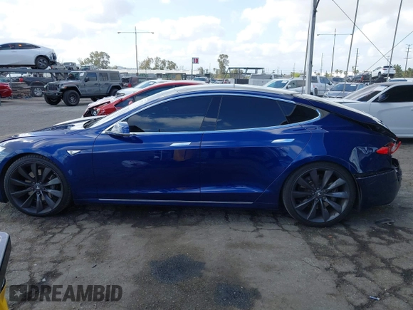 2016 Tesla Model S 90D with VIN 5YJSA1E22GF154873, listed as a IAAI auction lot 41950274 with 82,649 mi miles and . Bid and sale history available at DreamBid. Image 14.