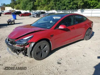 2021 Tesla Model 3 Long Range z VIN 5YJ3E1EB5MF974871, wystawiony jako Copart lot #57663915 z przebiegiem 32 648 mil mil oraz Szkoda całkowita • Salvage title. Historia ofert i sprzedaży dostępna na DreamBid. Obrazek 1.