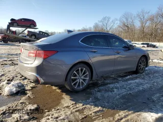 2018 Acura TLX with VIN 19UUB2F34JA007099, listed as a Copart auction lot 89063435 with 40,000 mi miles and Salvage Title. Bid and sale history available at carsss.com. Image 3.