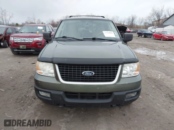 2004 Ford Expedition Special Service with VIN 1FMPU16L64LB74097, listed as a IAAI auction lot 41938850 with 168,436 mi miles. Bid and sale history available at carsss.com. Image 12.