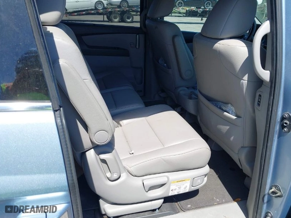 2013 Honda Odyssey Touring with VIN 5FNRL5H94DB069716, listed as a IAAI auction lot 41901369 with 243,492 mi miles. Bid and sale history available at carsss.com. Image 8.