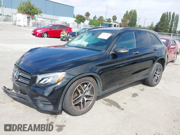 2019 Mercedes-Benz GLC 300 с VIN WDC0G4KB8KV193158, выставлен на аукционе IAAI как лот 42467565 с пробегом 45 798 миль миль и . История ставок и продаж доступна на DreamBid. Изображение 2.